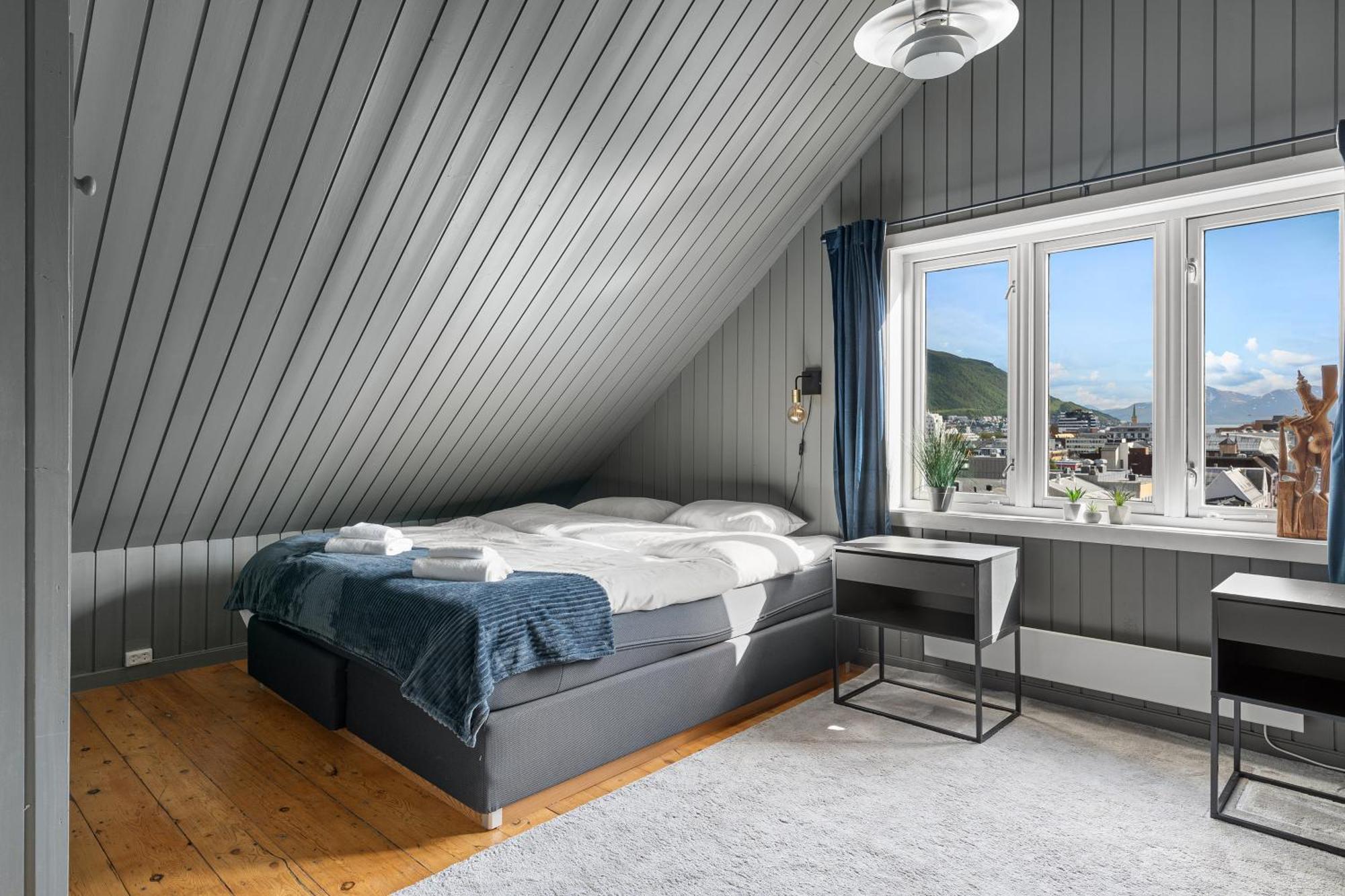 Arctic Homes - Historical Tromso House With View المظهر الخارجي الصورة